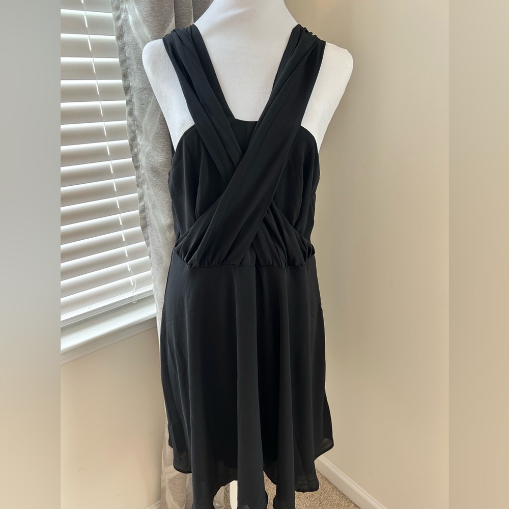 Black Sleeveless Dress